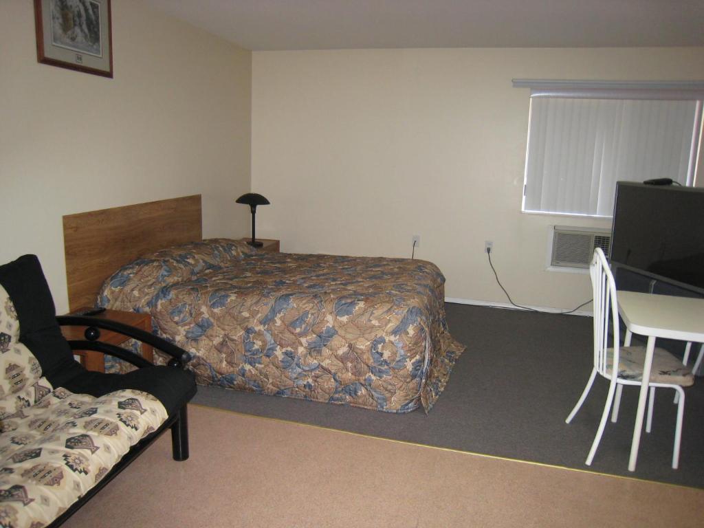 Fraser Bridge Inn And Rv Park Quesnel Phòng bức ảnh