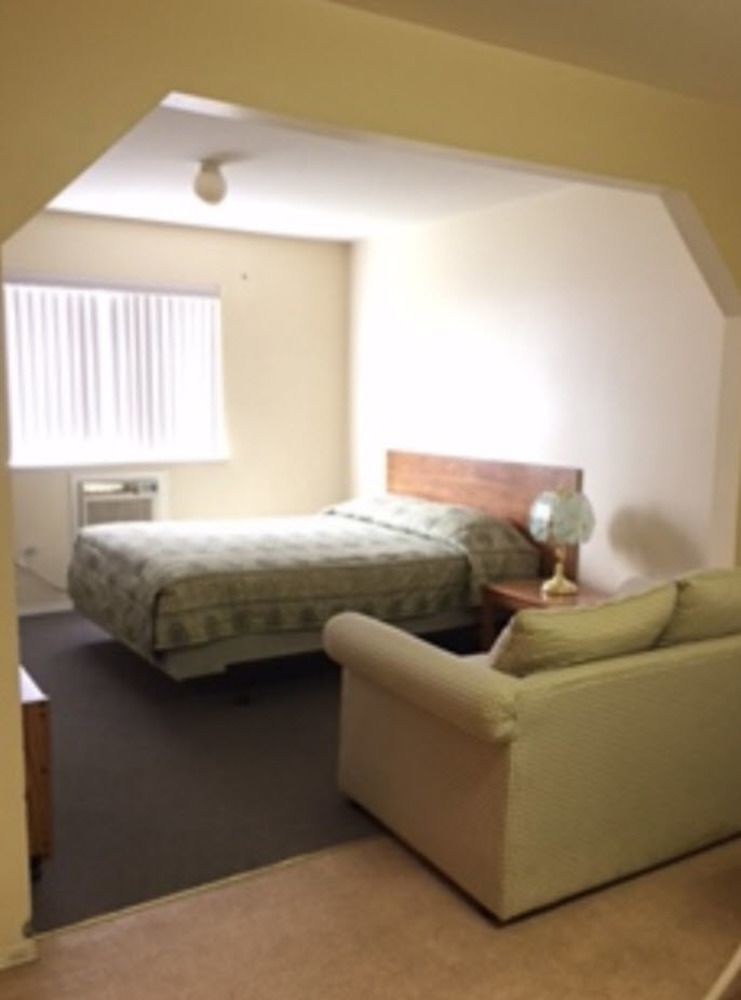 Fraser Bridge Inn And Rv Park Quesnel Ngoại thất bức ảnh